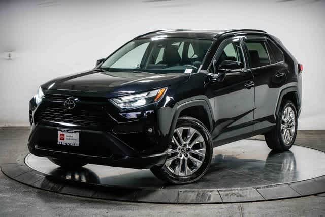 Thumbnail: 2022 Toyota RAV4 - 1