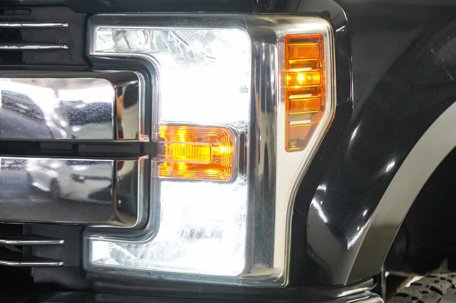 Thumbnail: 2019 Ford Econoline - 4