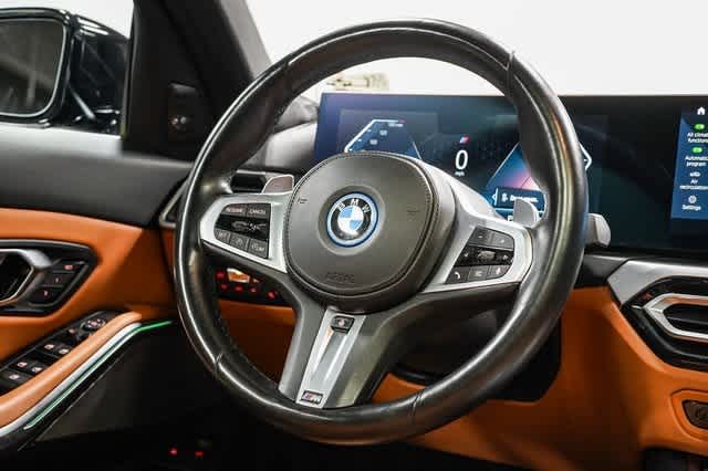 2023 BMW 3 Series 330e 15