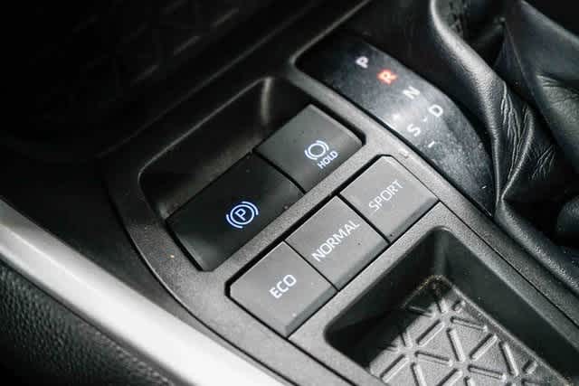 Thumbnail: 2022 Toyota RAV4 - 25