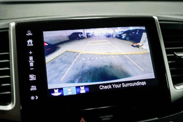 Thumbnail: 2017 Honda Pilot - 25