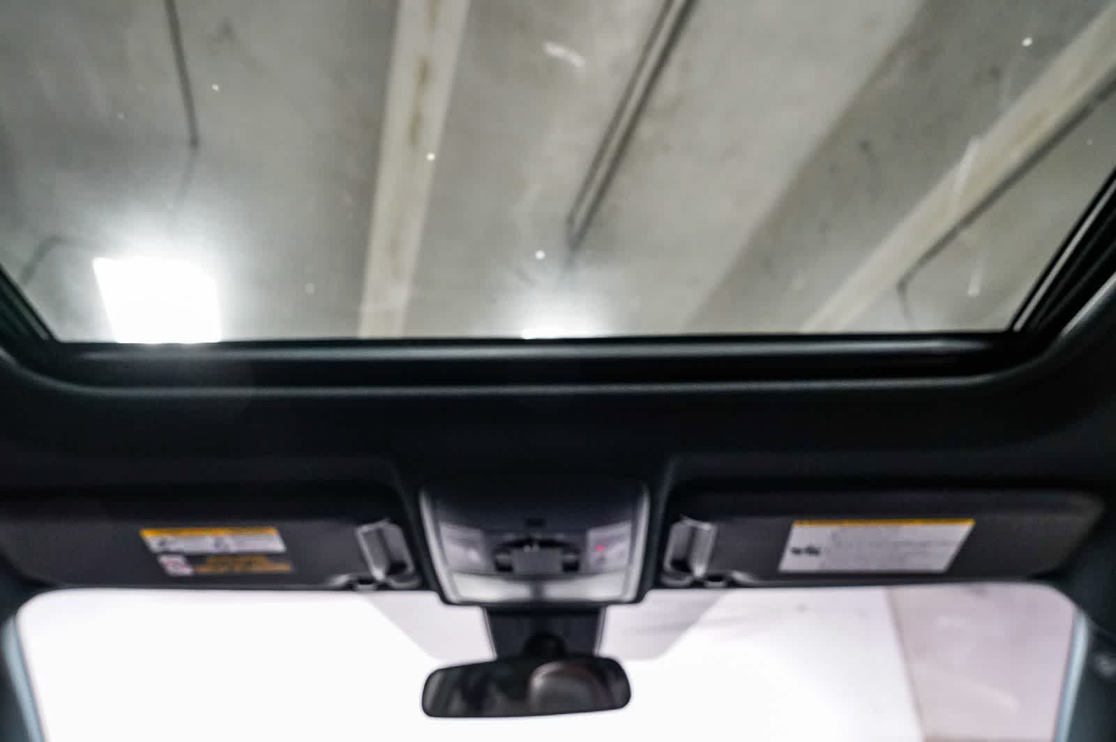Thumbnail: 2018 Toyota RAV4 - 16