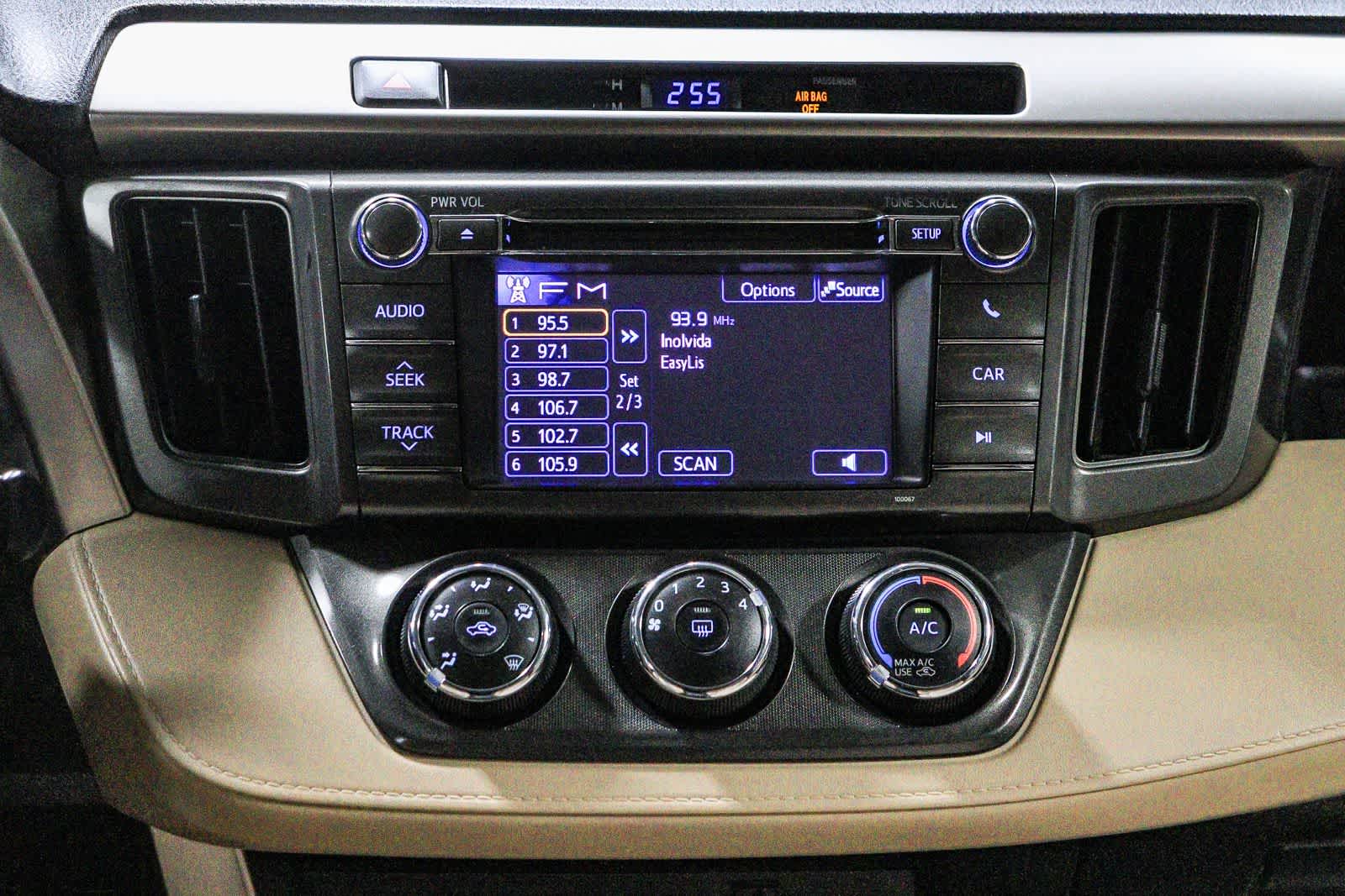Thumbnail: 2013 Toyota RAV4 - 15