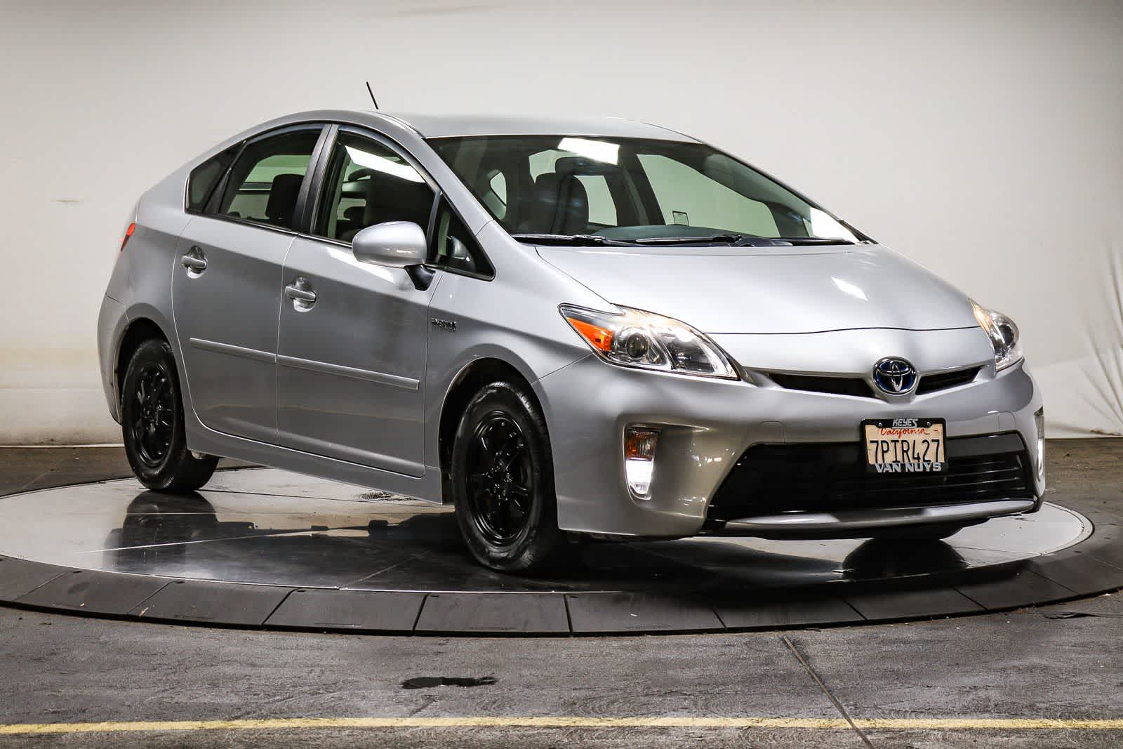 Thumbnail: 2015 Toyota Prius - 5