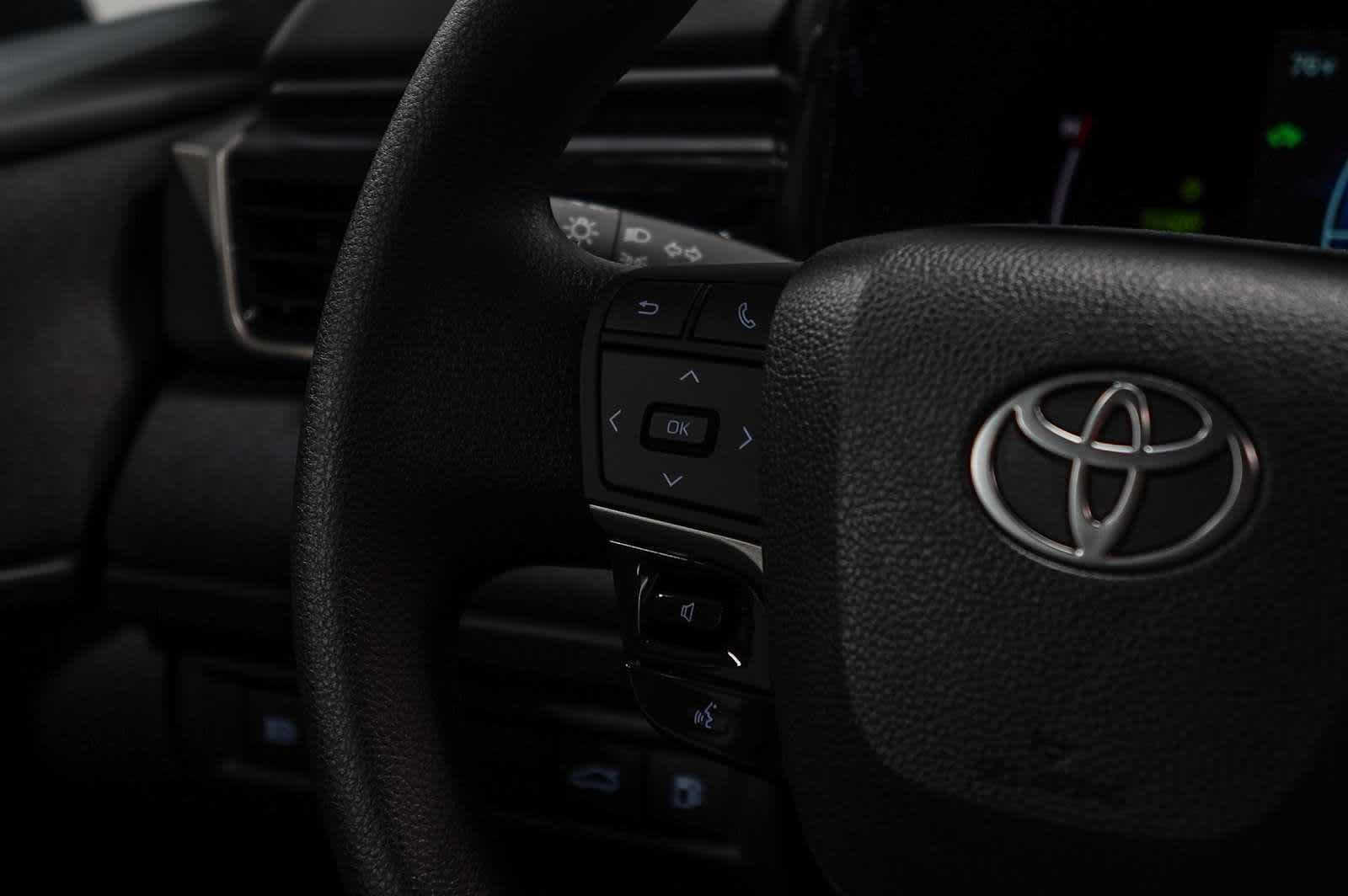 Thumbnail: 2025 Toyota Camry - 14