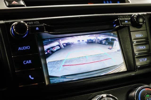 Thumbnail: 2018 Toyota RAV4 - 24