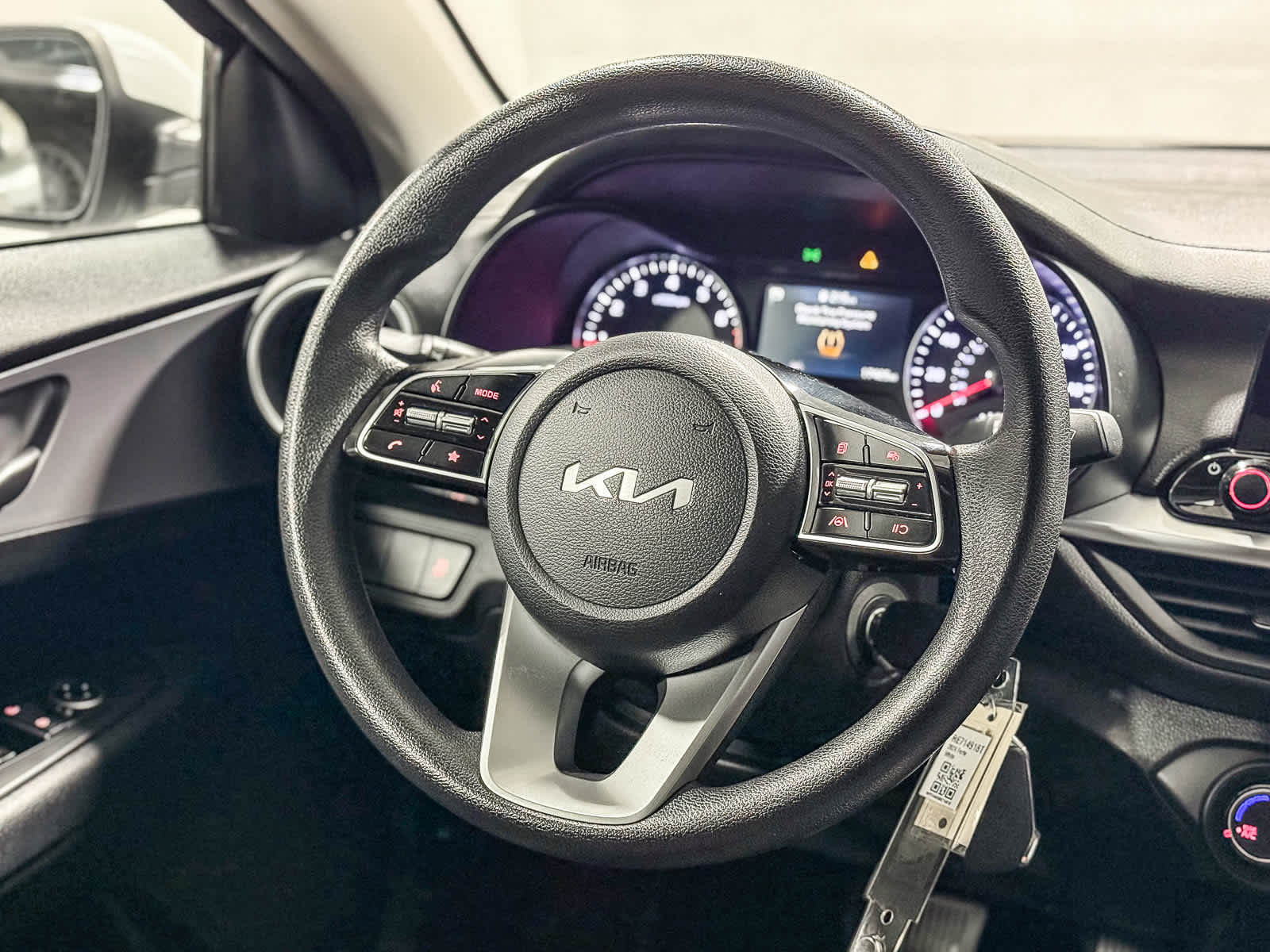 Thumbnail: 2024 Kia Forte - 15