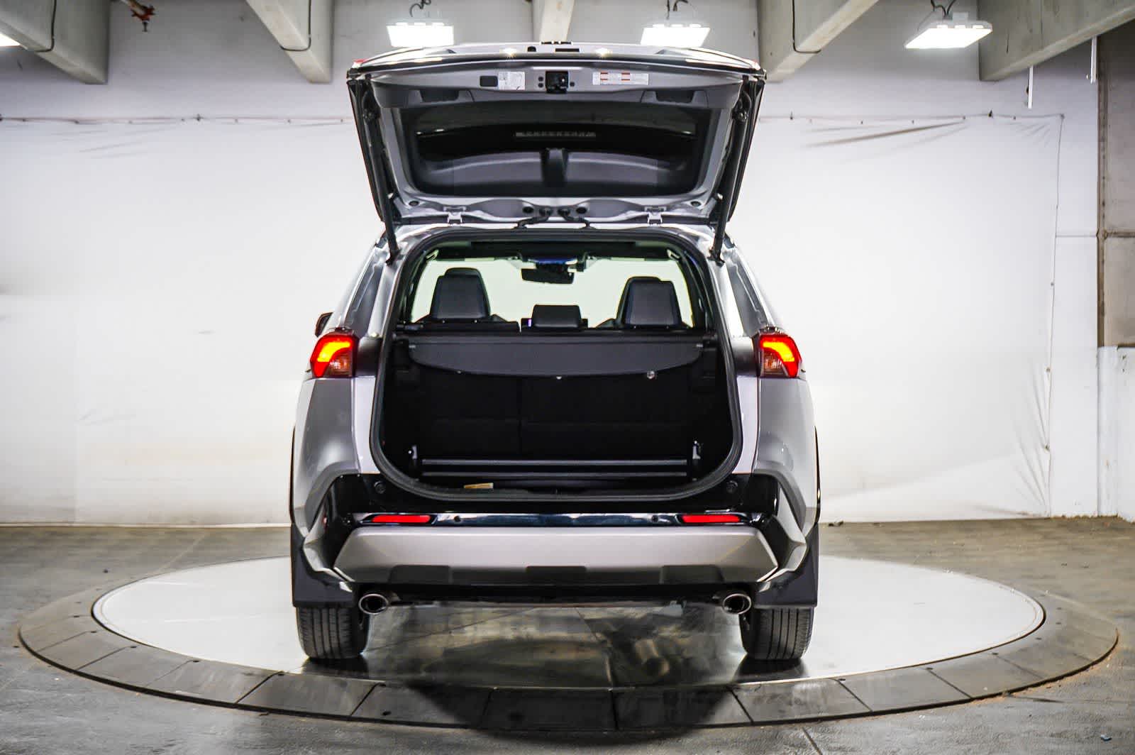 Thumbnail: 2024 Toyota RAV4 - 27