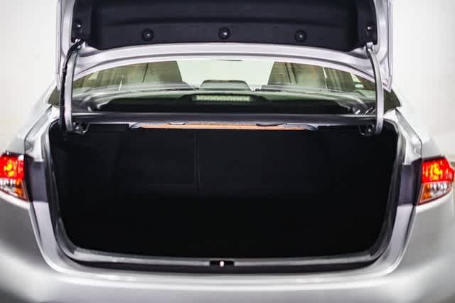 Thumbnail: 2022 Toyota Corolla - 29