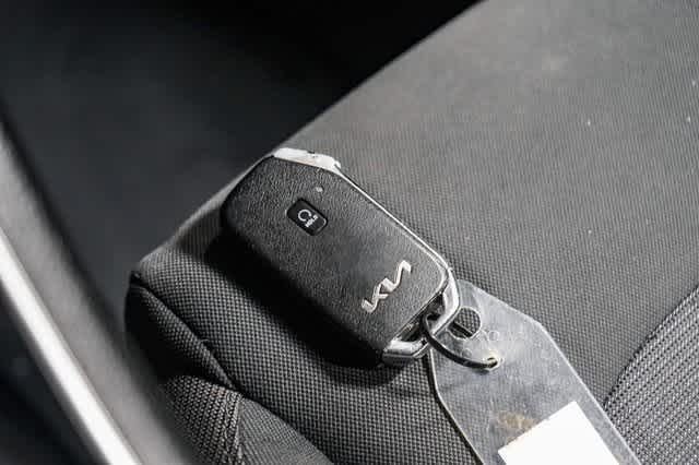 Thumbnail: 2022 Kia K5 - 28