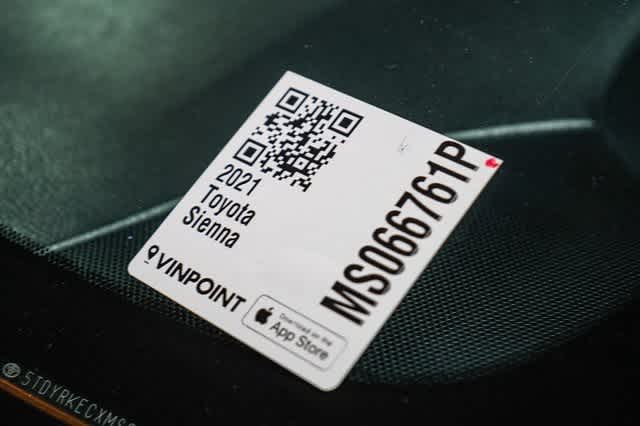 Thumbnail: 2021 Toyota Sienna - 43