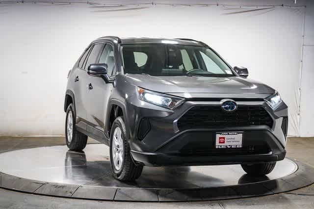 2019 Toyota RAV4 LE 6