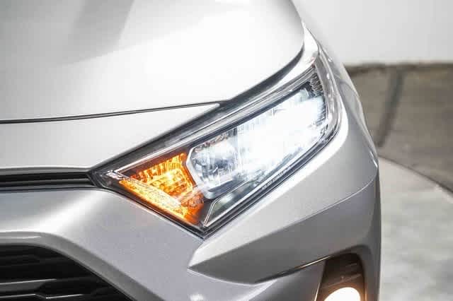 Thumbnail: 2021 Toyota RAV4 - 7