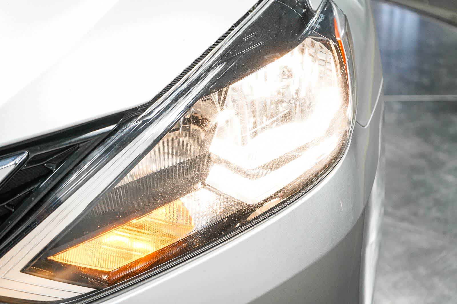 Thumbnail: 2016 Nissan Sentra - 7