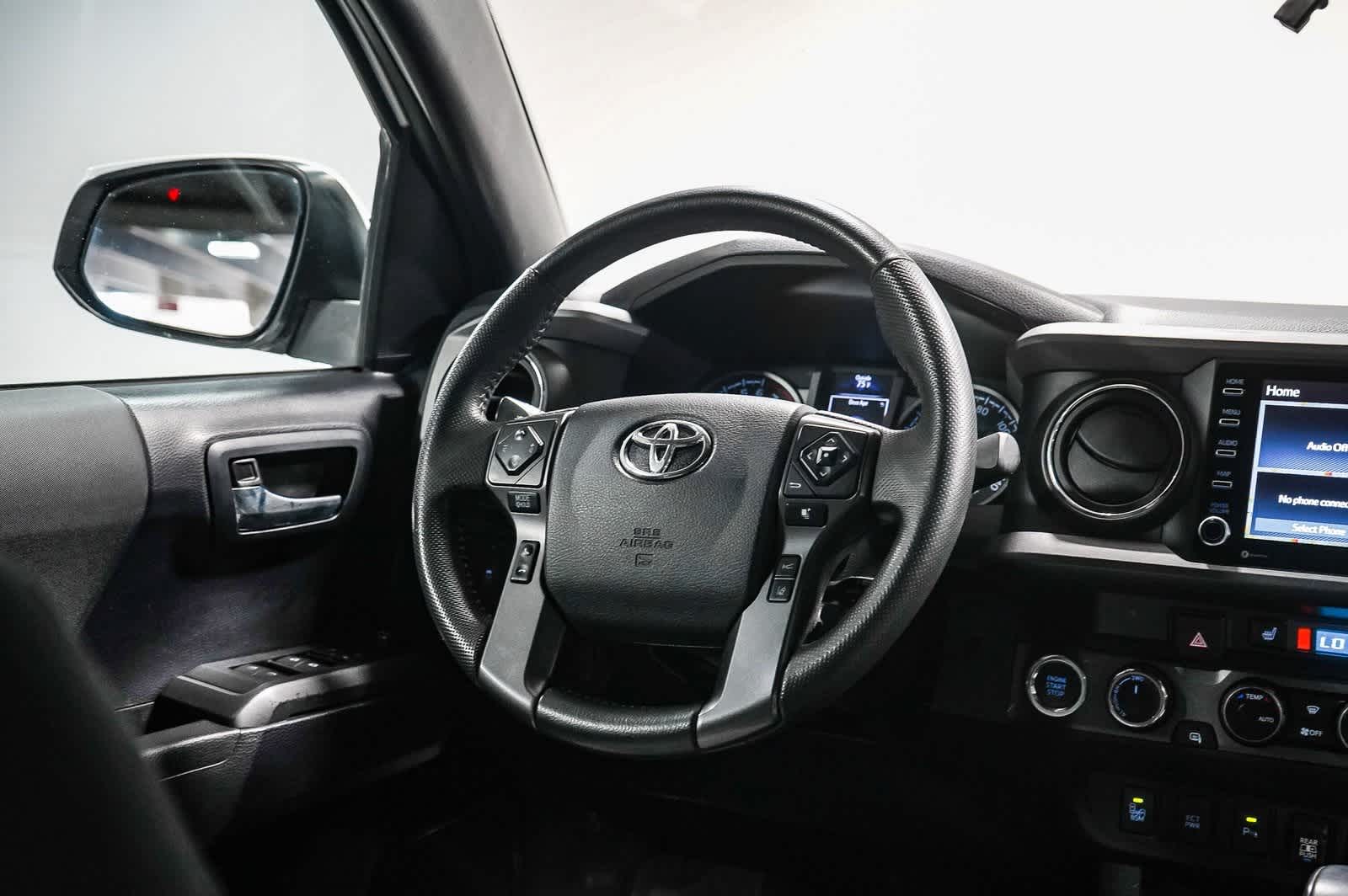 Thumbnail: 2020 Toyota Tacoma - 12
