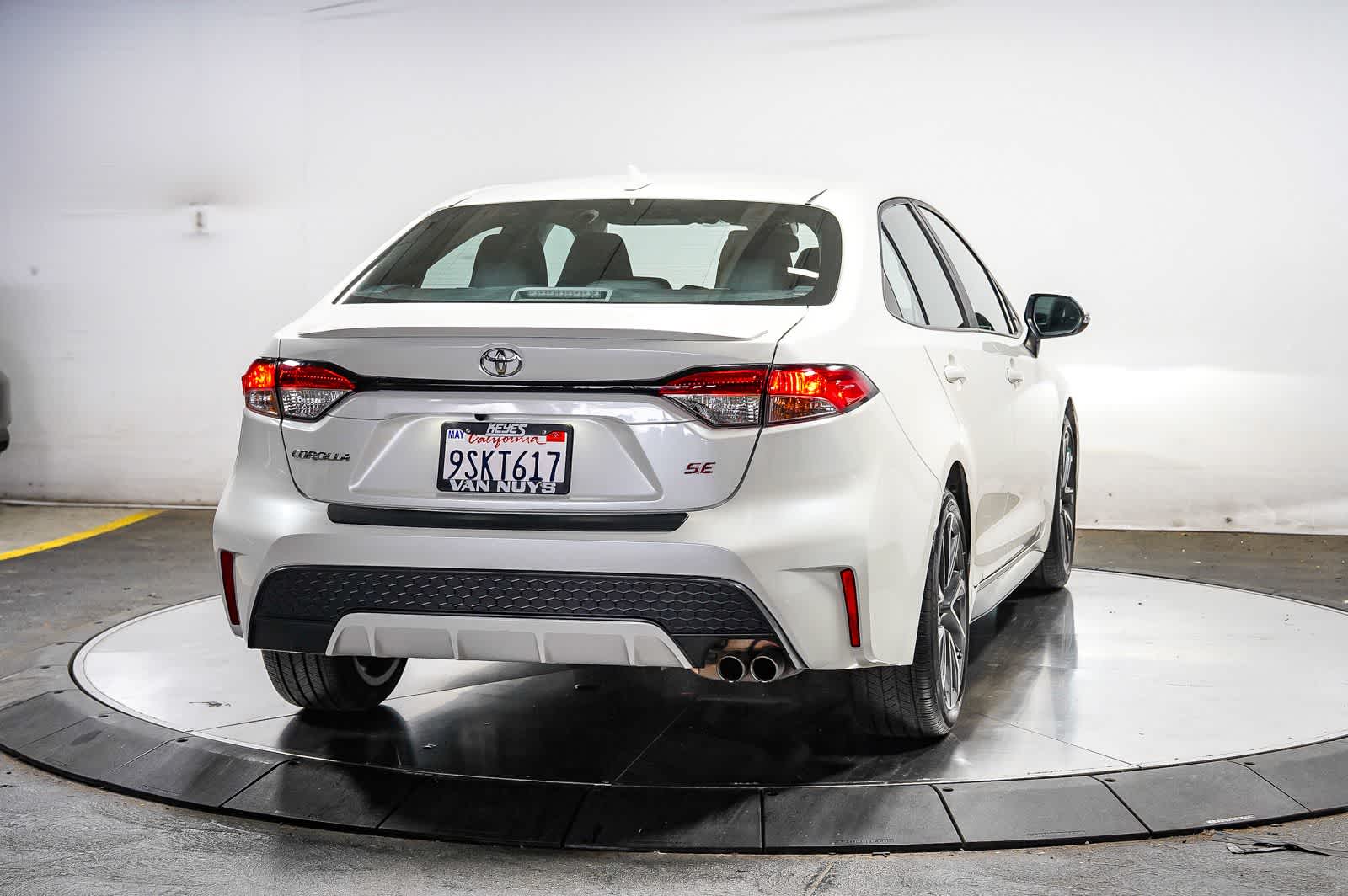 Thumbnail: 2021 Toyota Corolla - 6