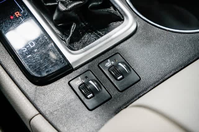 Thumbnail: 2019 Toyota Highlander - 24