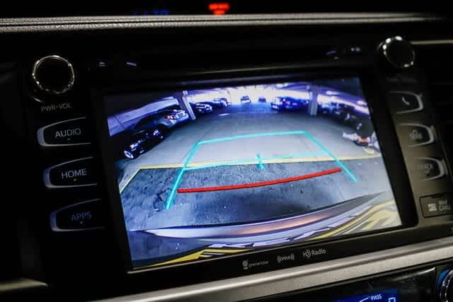 Thumbnail: 2019 Toyota Highlander - 24