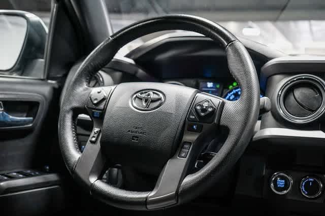 Thumbnail: 2023 Toyota Tacoma - 16