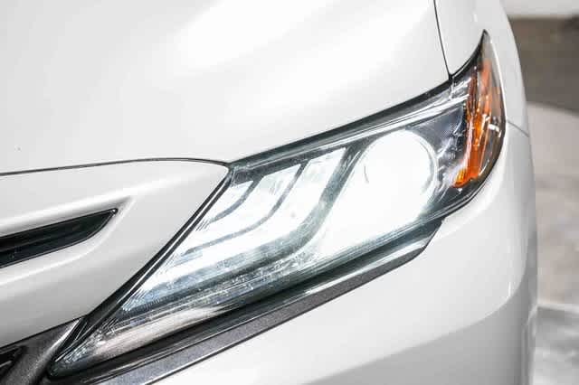 Thumbnail: 2022 Toyota Camry - 8