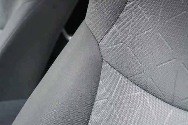 2022 Toyota RAV4 XLE 27