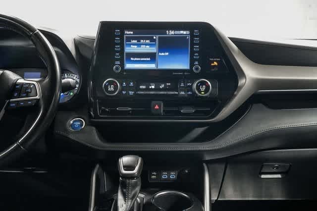 Thumbnail: 2022 Toyota Highlander - 13