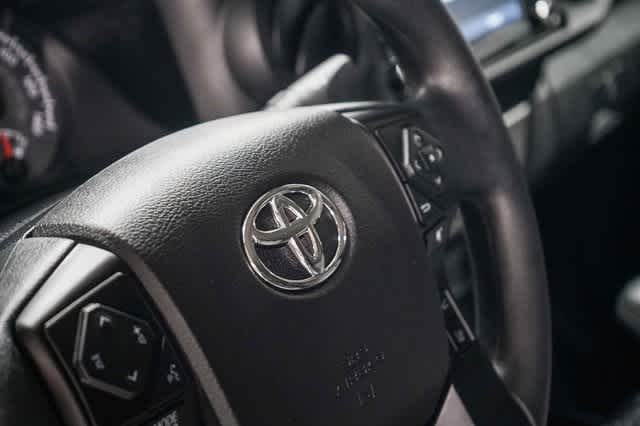 Thumbnail: 2021 Toyota Tacoma - 20