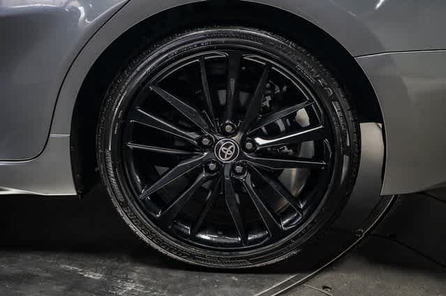 Thumbnail: 2021 Toyota Camry - 11