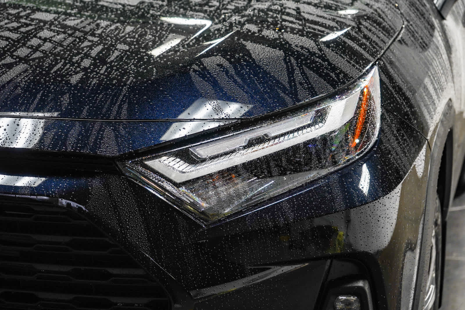 Thumbnail: 2025 Toyota RAV4 - 8