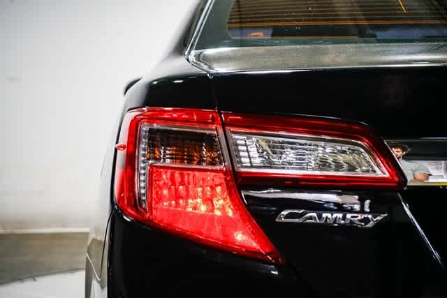 Thumbnail: 2014 Toyota Camry - 9