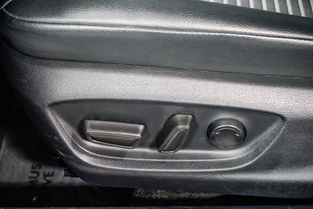 Thumbnail: 2023 Toyota Camry - 20