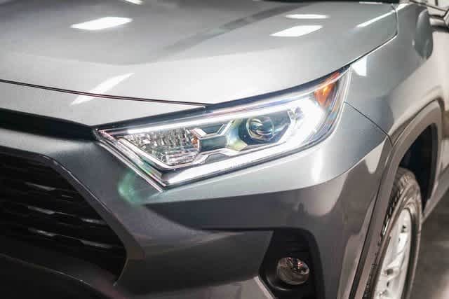Thumbnail: 2019 Toyota RAV4 - 7