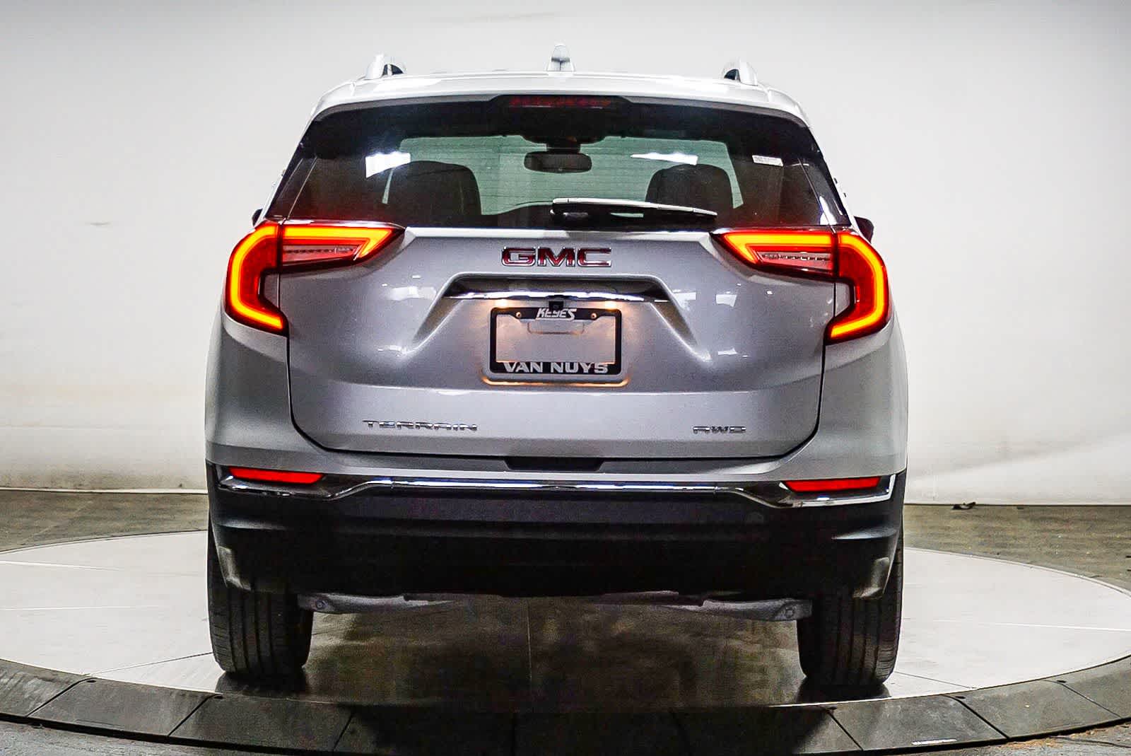 Thumbnail: 2022 GMC Terrain - 9