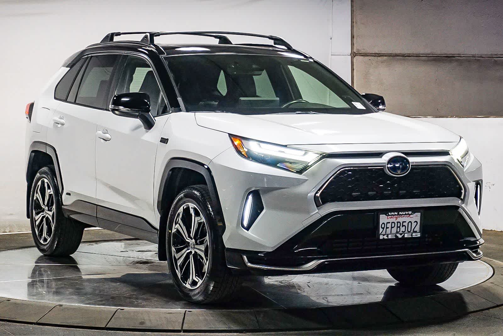 Thumbnail: 2023 Toyota RAV4 - 3