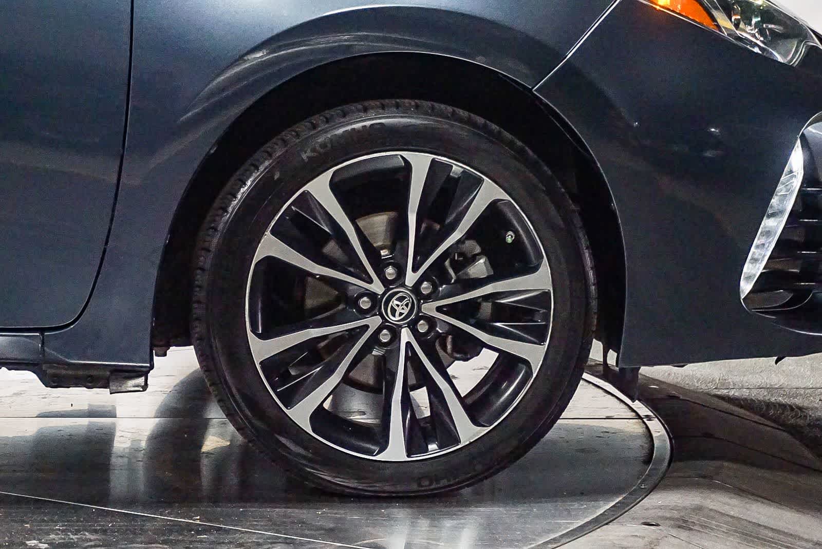 Thumbnail: 2018 Toyota Corolla - 6