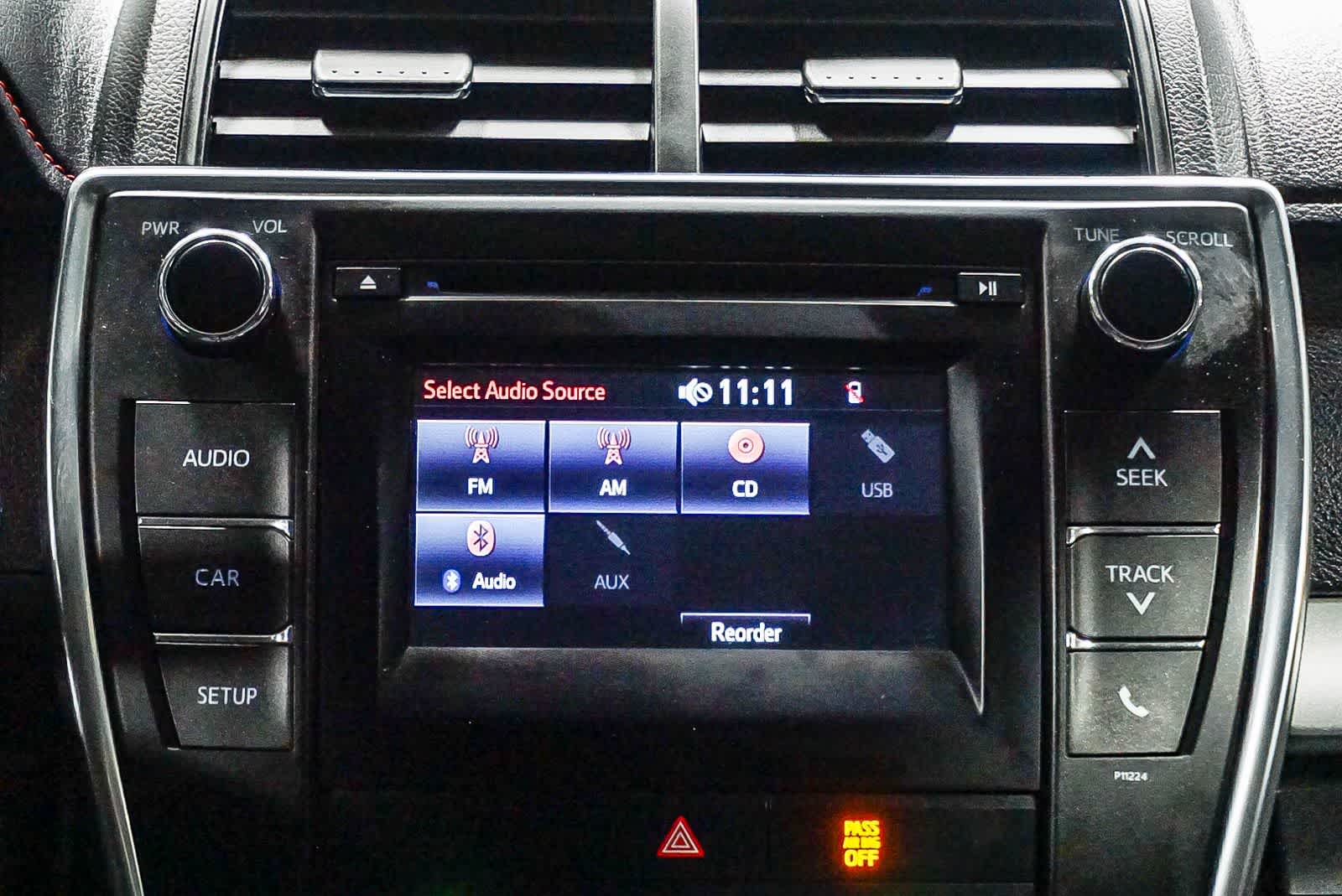 Thumbnail: 2016 Toyota Camry - 13