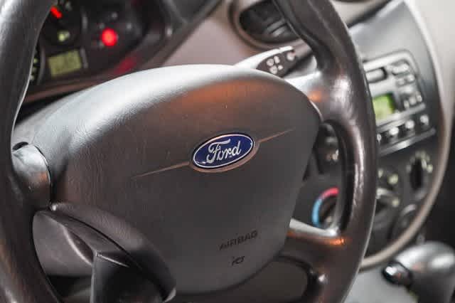 Thumbnail: 2002 Ford Focus - 20