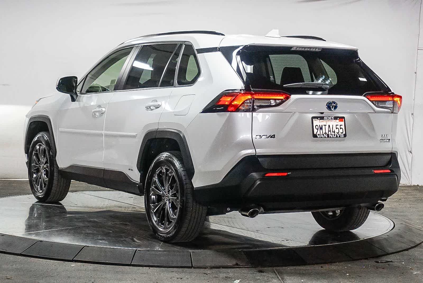 Thumbnail: 2024 Toyota RAV4 - 2