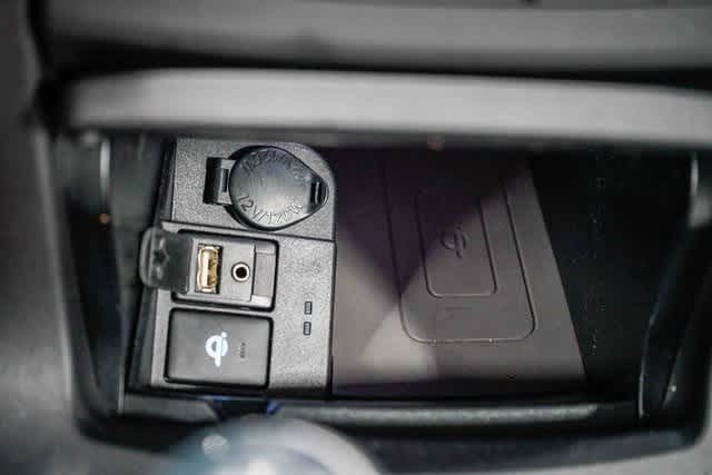 Thumbnail: 2015 Toyota Camry - 22