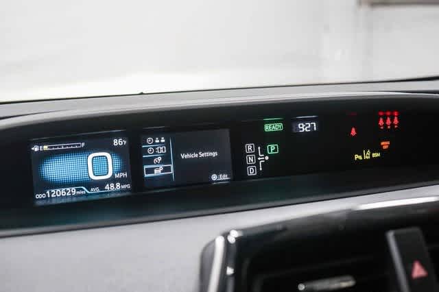Thumbnail: 2017 Toyota Prius - 25