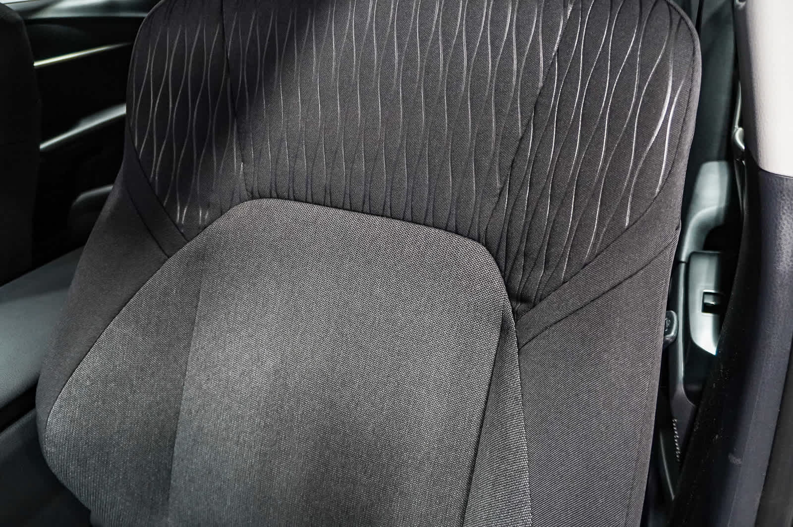 Thumbnail: 2025 Toyota Camry - 30