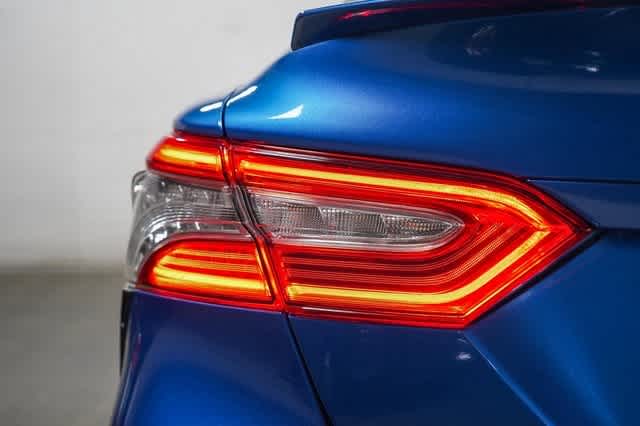 Thumbnail: 2019 Toyota Camry - 11