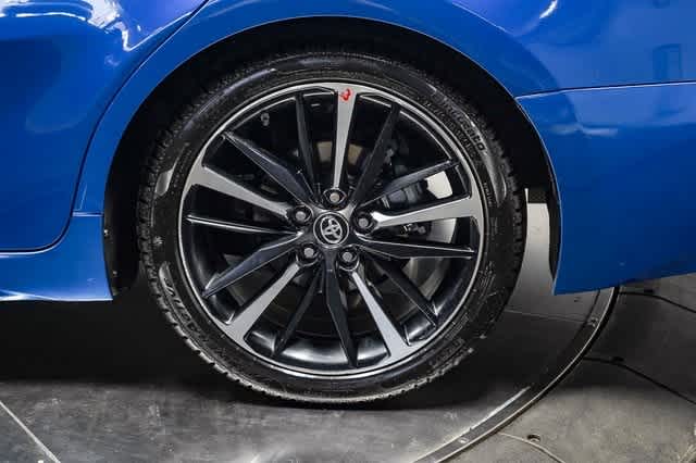 Thumbnail: 2019 Toyota Camry - 11