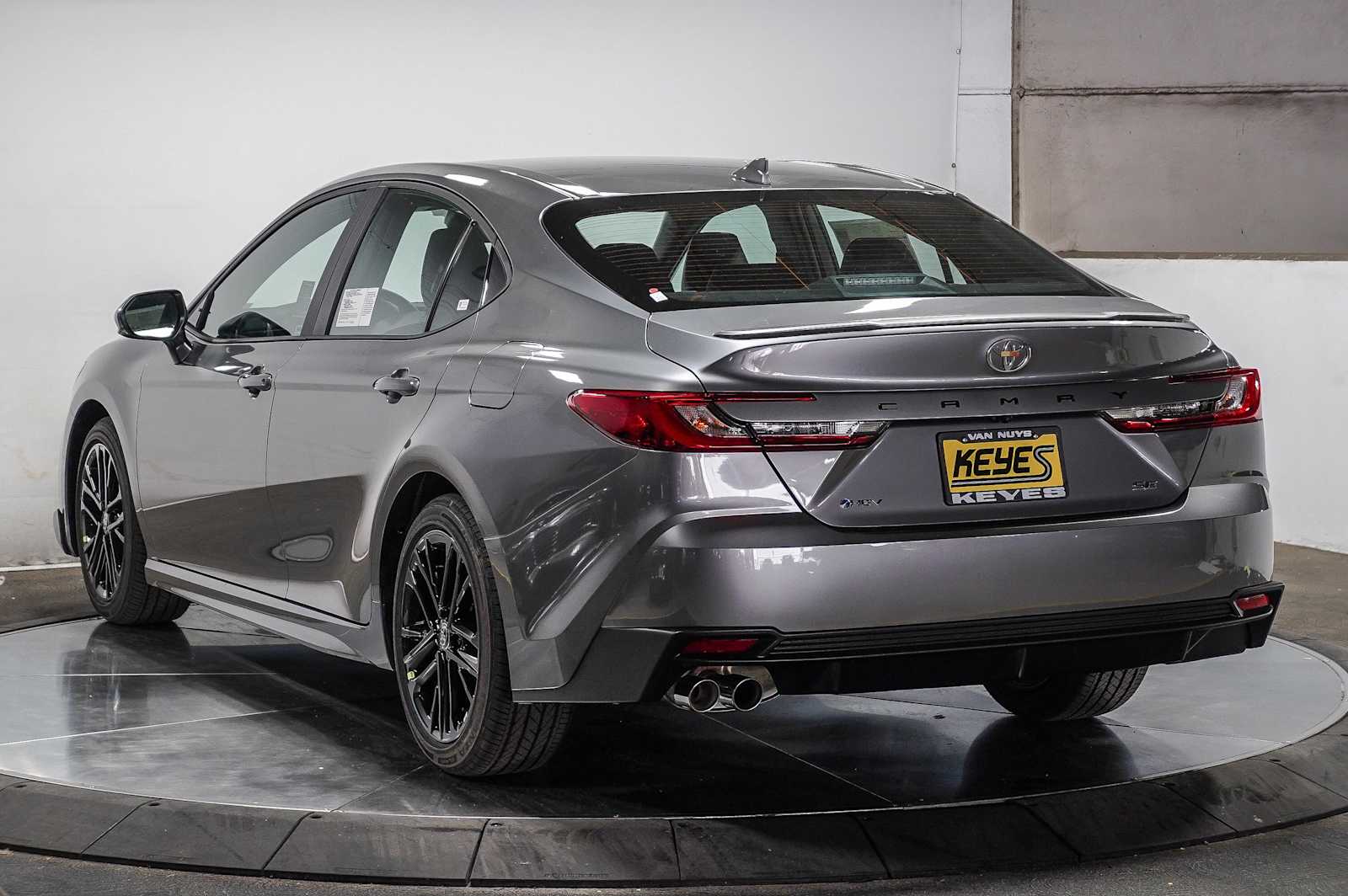 Thumbnail: 2025 Toyota Camry - 6