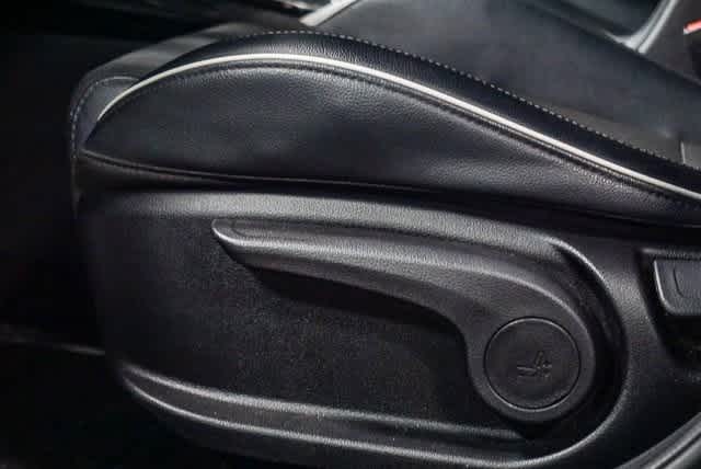 Thumbnail: 2023 Kia Forte - 21