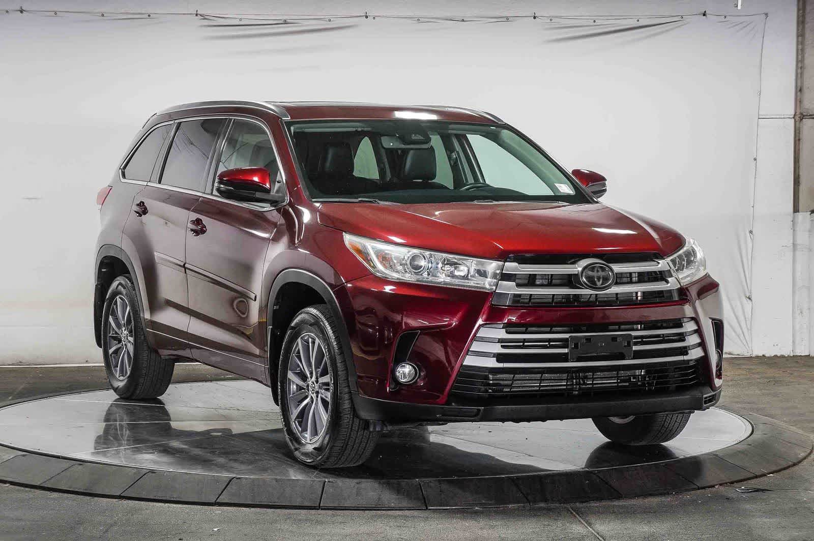 Thumbnail: 2018 Toyota Highlander - 5