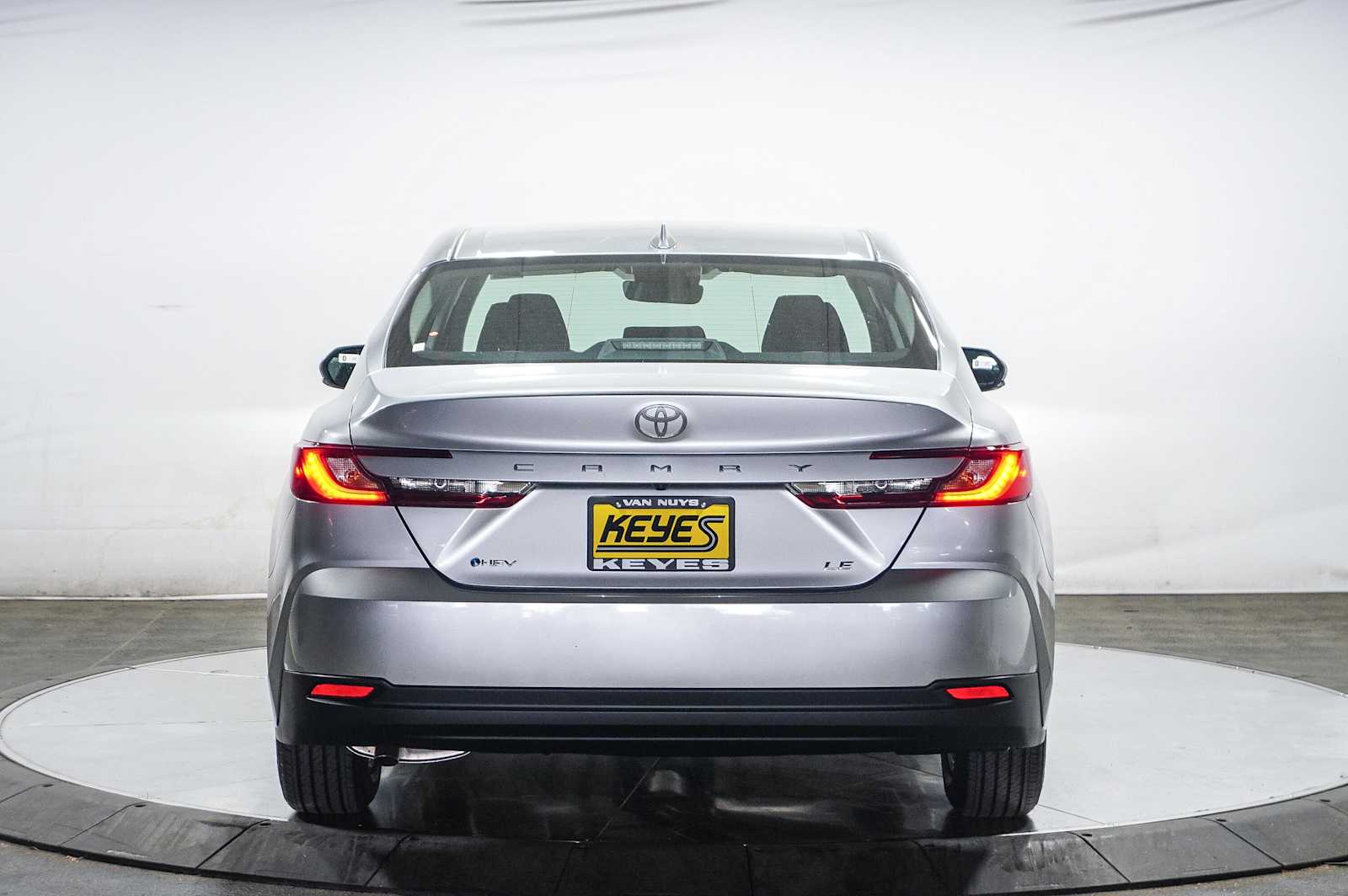 Thumbnail: 2025 Toyota Camry - 3