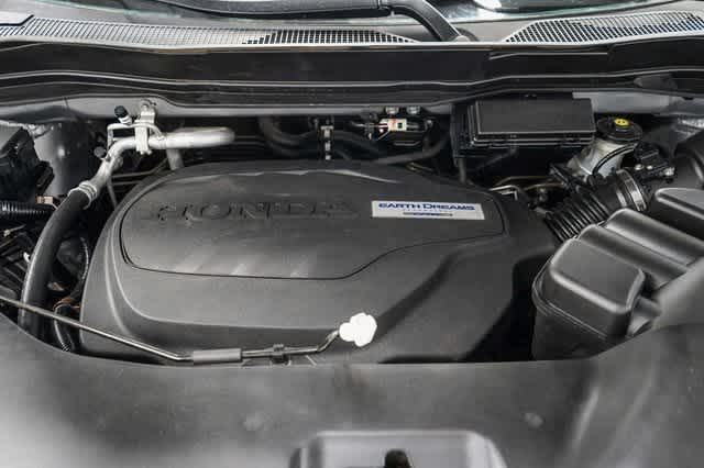 Thumbnail: 2017 Honda Pilot - 29