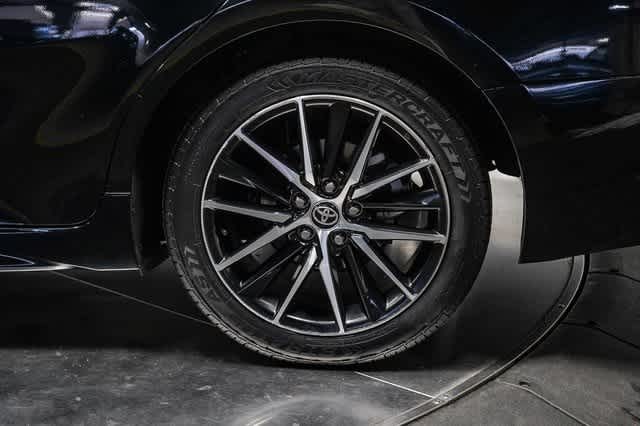 Thumbnail: 2024 Toyota Camry - 11