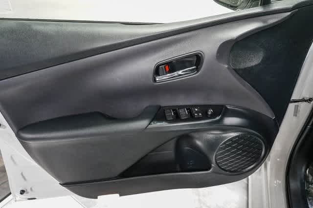 Thumbnail: 2021 Toyota Prius - 21